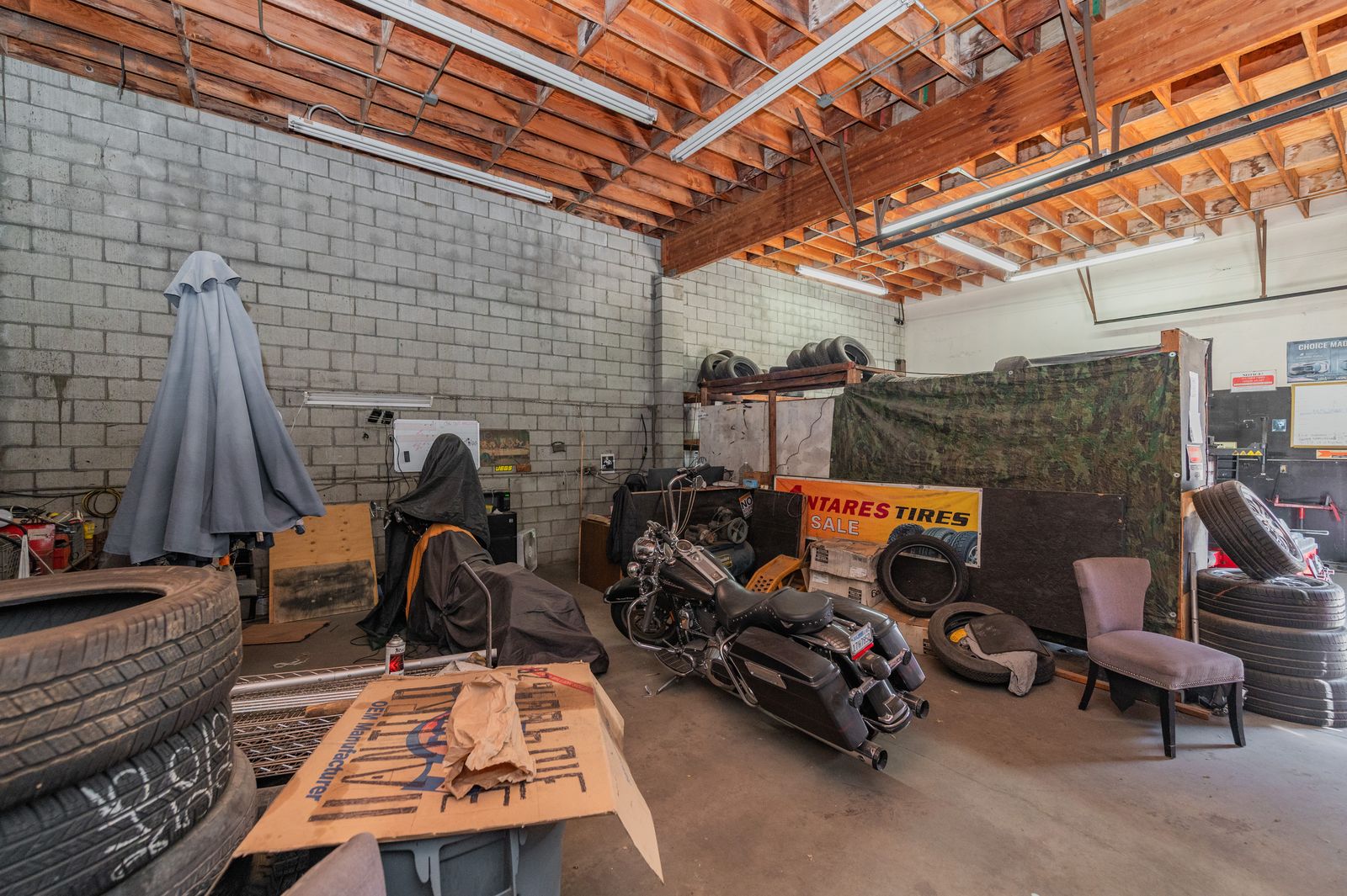 1203-1207 E Anaheim St: 照片 8