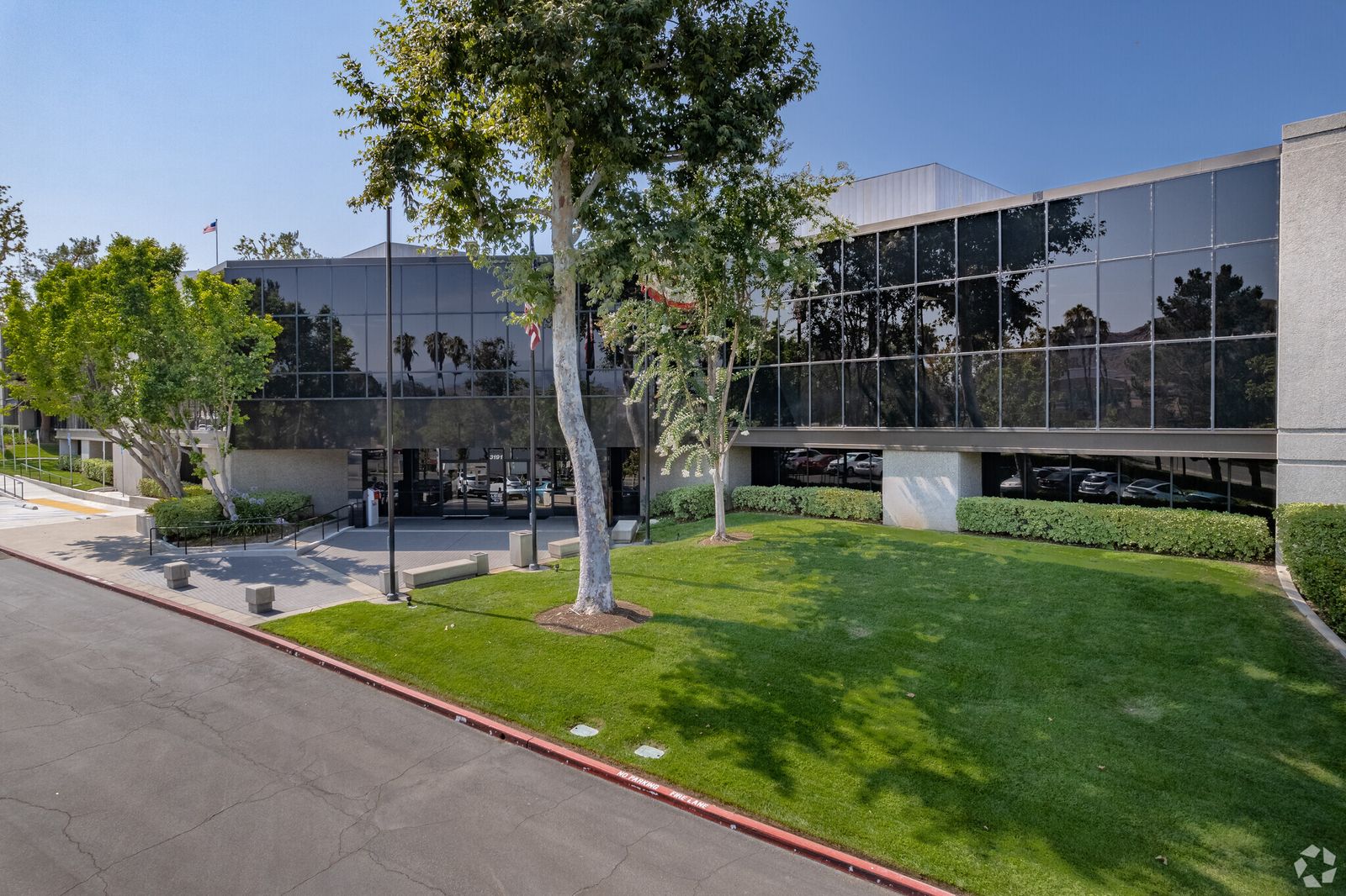3191 W Temple Ave Suite 130: Photos 2